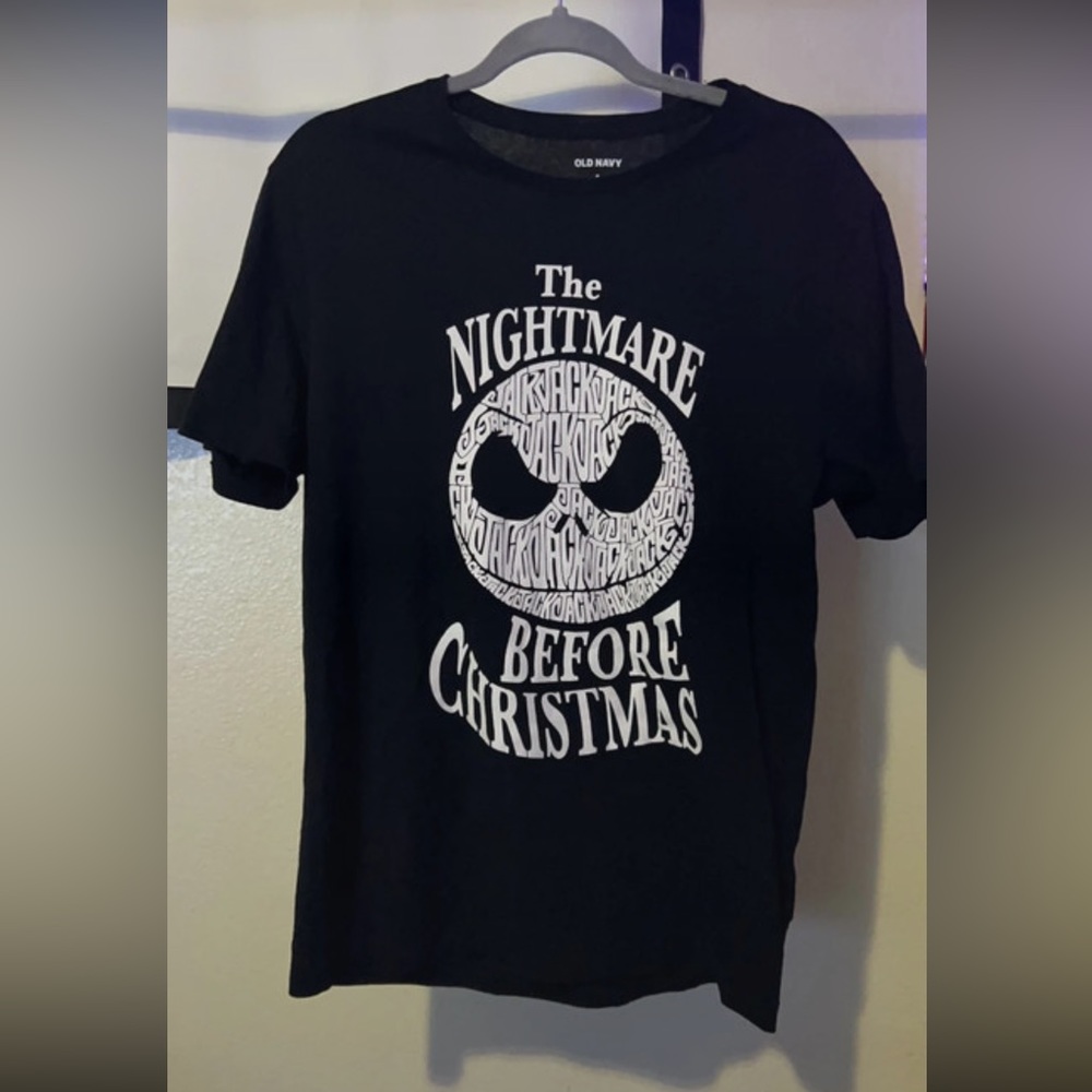 Nightmare before Christmas shirt, black color size M